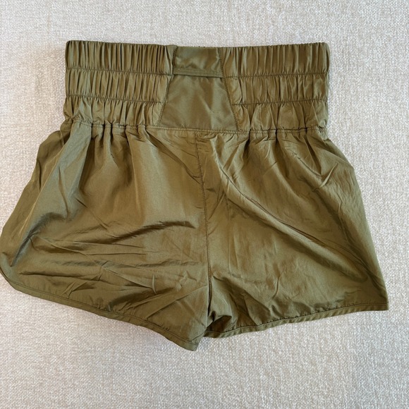 Free People Movement The Way Home Shorts Olive Green High Rise Smocked Large EUC - Picture 8 of 9